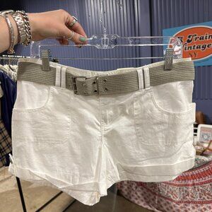Doll House Low-Rise White Shorts w/ Belt – Size 11
